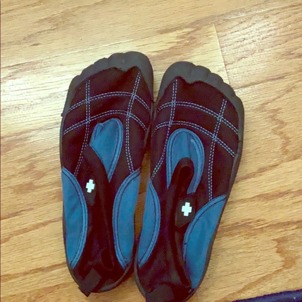 Water shoes